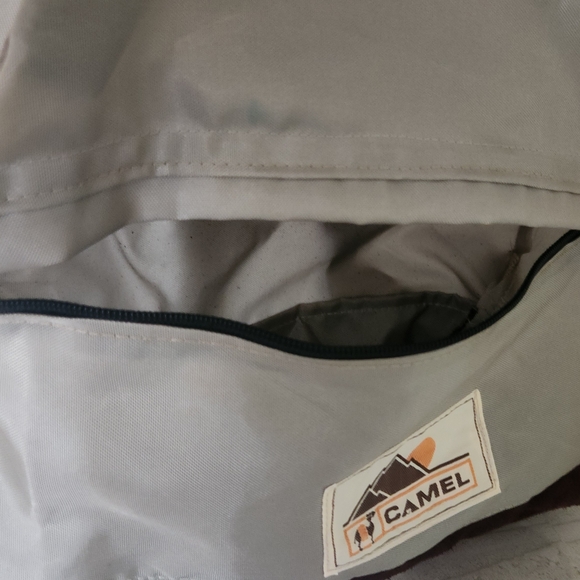 VTG Camel Cigarette 2 Tier Backpack with Leather Accent - Picture 7 of 7